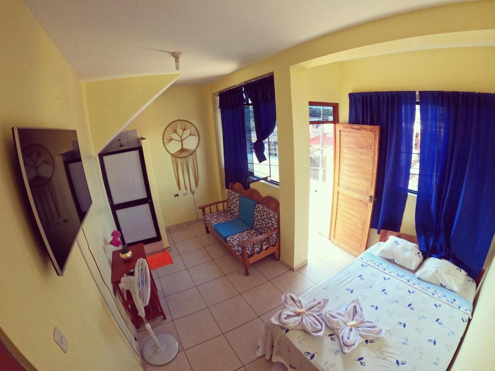 Hotel Shoffi'S House Backpackers Tarapoto Exterior foto